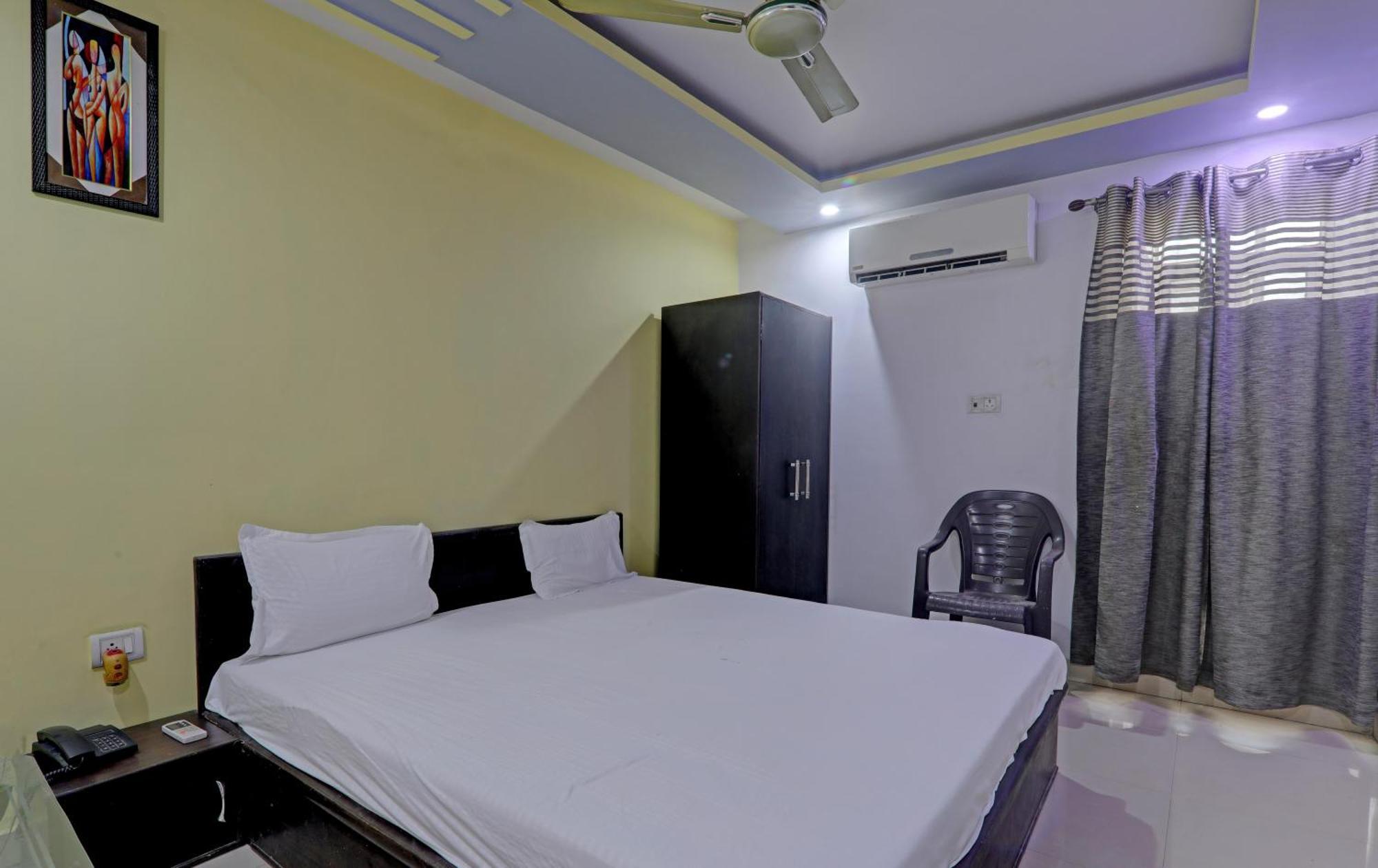 Hotel O Sri Krishna Palace
