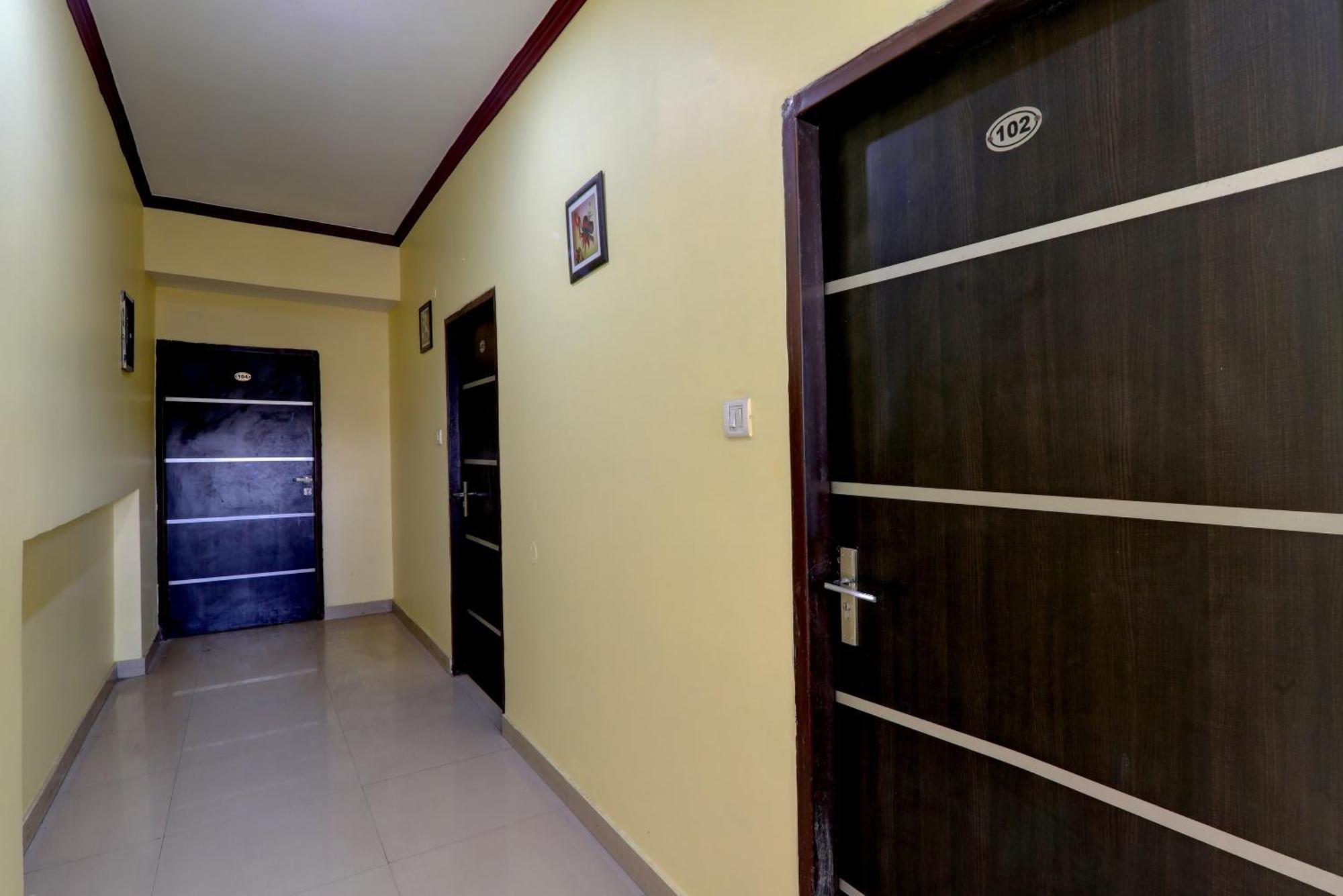 O Sri Krishna Palace Hotel 3*
